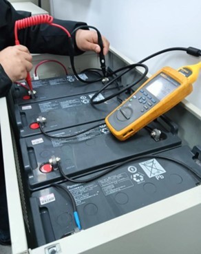 Battery maintenance Обслуживание аккумулятора